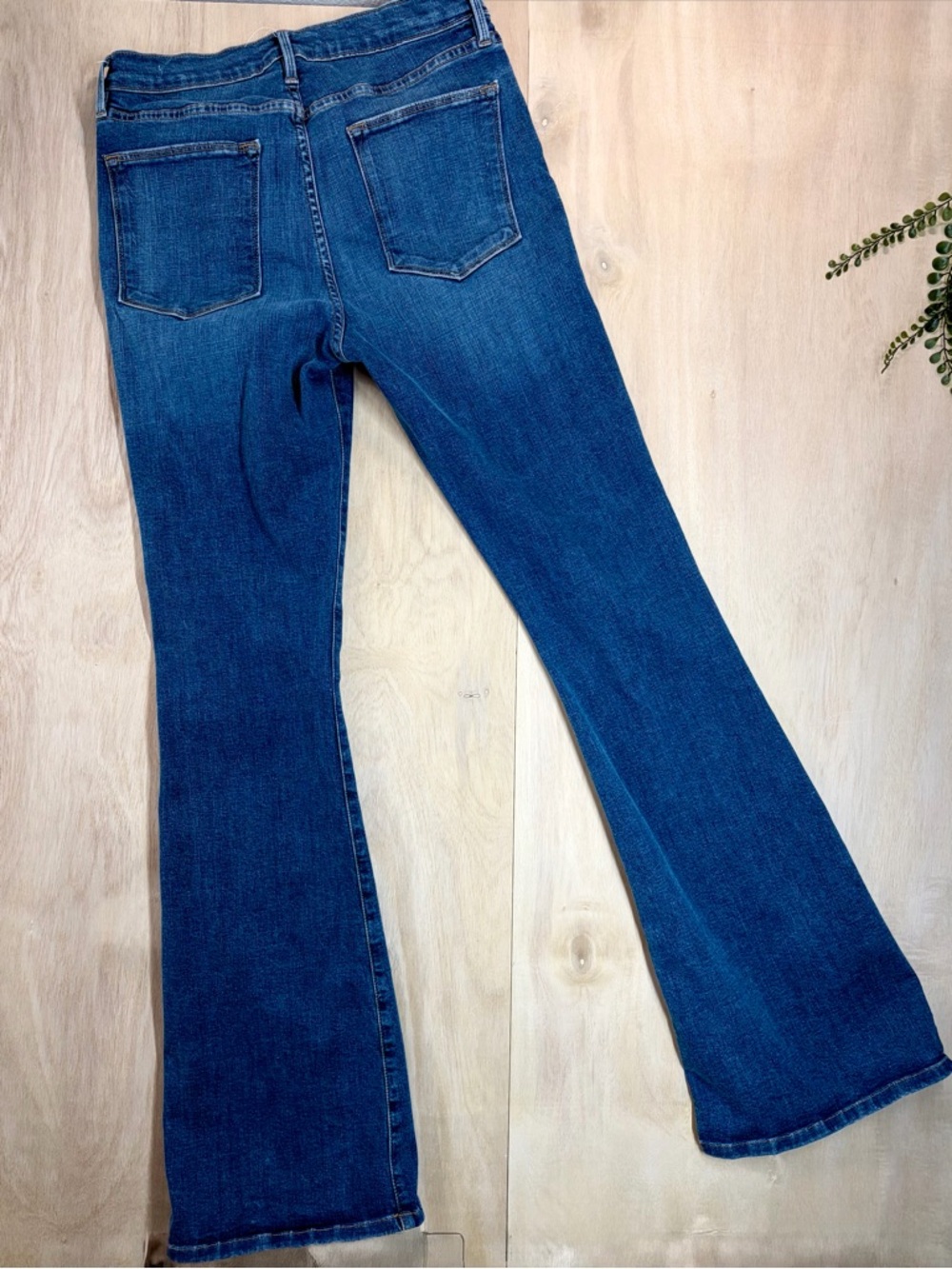 FRAME Le High Flare Jeans in Columbus Wash Size 31 High Rise Stretch long - Picture 4 of 11